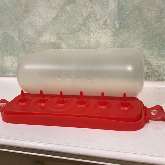 Zoku popsicle storage container, holds 6 zoku popsicles - Picture 2 of 6